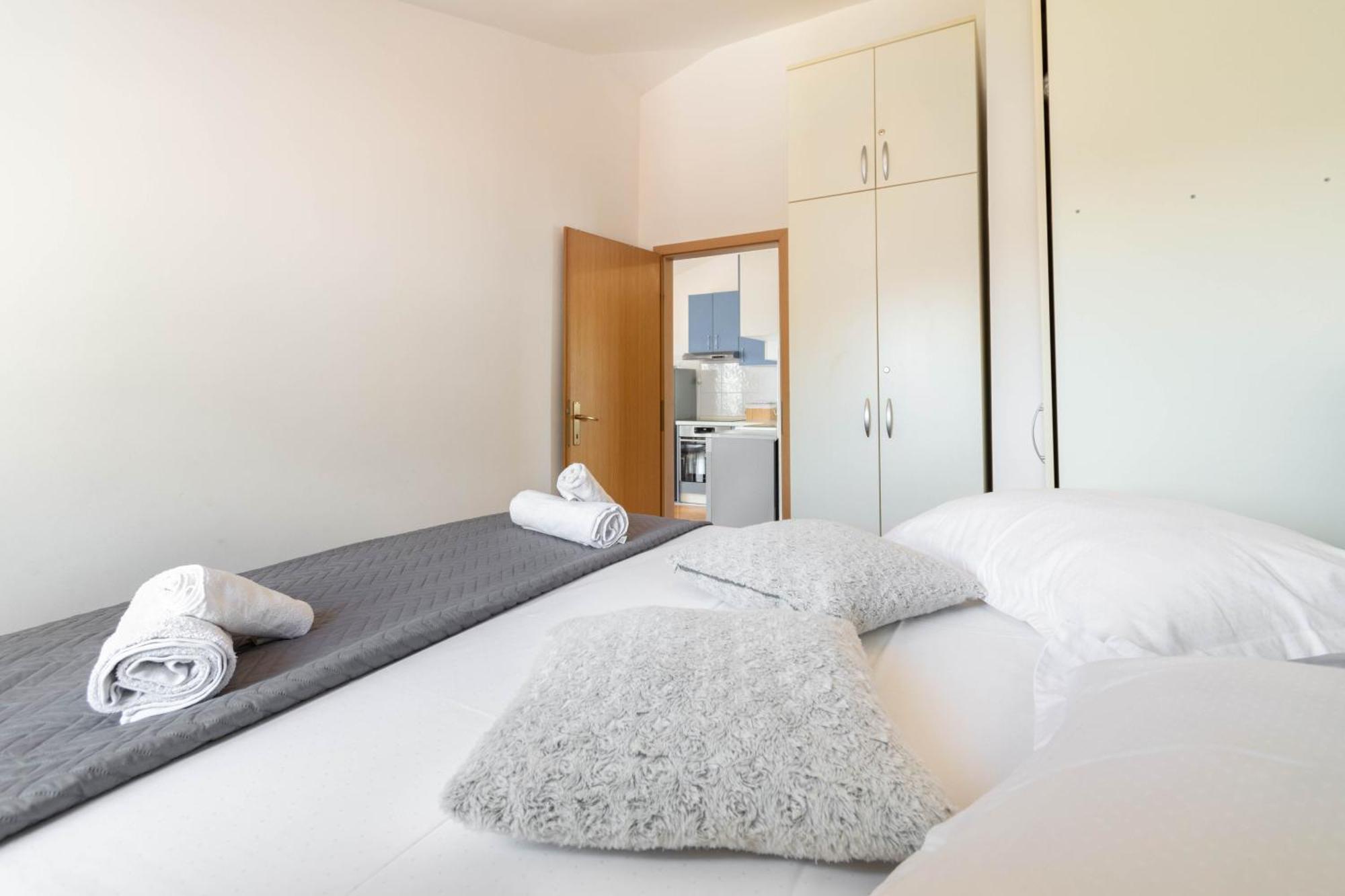 Apartment 30 M From Beach,Makarska,Marija מראה חיצוני תמונה